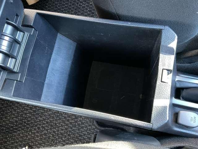 カローラフィールダー １．５　ＥＸ　ＴＳＳ　キーレス　ＡＢＳ　ワンオーナー　スマートキー　エアバッグ（12枚目）