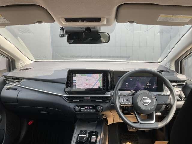 ノート １．２　Ｘ　日産純正メモリーナビ付　リアカメラ　衝突被害軽減ブレ－キ　ＬＥＤヘッドライト　レーンアシスト　インテリジェントキー　アイドリングストップ　盗難防止システム　ワンセグＴＶ　ＴＶナビ　サイドカーテンエアバック　メモリーナビ（4枚目）