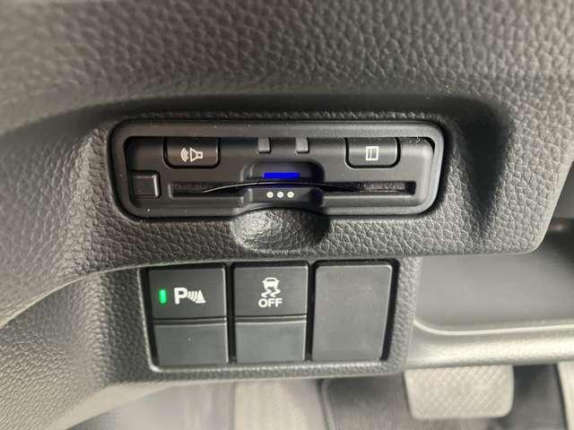 Ｎ－ＢＯＸカスタム カスタム　６６０　Ｌ　ターボ　衝突軽減ブレーキサポート　ＬＥＤヘッドライ　車線逸脱警報システム　アルミ　アイドリングＳ　ＰＳ　カーテンエアバック　エアバック　スマートキープッシュスタート　ＡＡＣ　ＡＢＳ　バックカメラ付き　ＥＴＣ（12枚目）