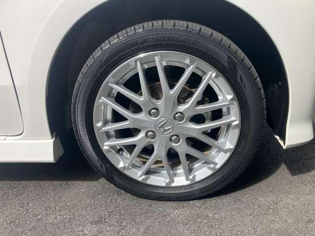 Ｎ－ＢＯＸカスタム カスタム　６６０　Ｌ　ターボ　衝突軽減ブレーキサポート　ＬＥＤヘッドライ　車線逸脱警報システム　アルミ　アイドリングＳ　ＰＳ　カーテンエアバック　エアバック　スマートキープッシュスタート　ＡＡＣ　ＡＢＳ　バックカメラ付き　ＥＴＣ（19枚目）