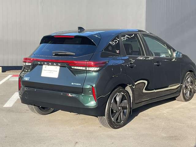 オーラ １．２　Ｇ　日産純正メモリーナビ付き　自動（被害軽減）ブレーキ　ＬＥＤ　ＬＫＡ　サイドカメラ　ＥＴＣ　ドライブレコーダー　カーテンエアバッグ　イモビライザー　アルミホイール　インテリジェントキー　パワーウィンドウ　フルオートエアコン（3枚目）