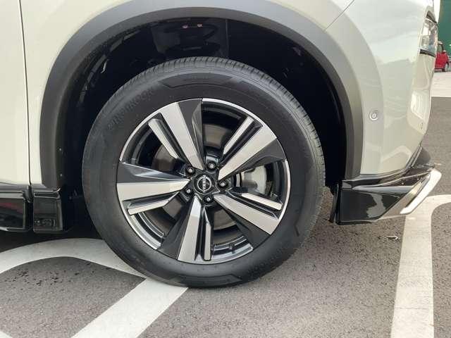 エクストレイル 1.5 G e-4ORCE 4WD 日産純正メモリーナビ付き パークアシスト 寒冷地仕様 LEDヘッドランプ ナビTV スマートキー レーダークルーズ LKA キーフリー ETC 4WD アルミホイール メモリーナビ ドライブレコーダー バックカメラ PS PW(11枚目)