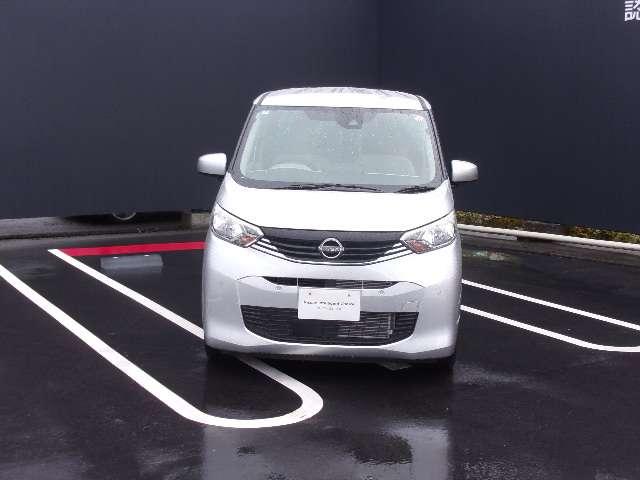 デイズ 660 S 運転席エアバッグ i-STOP 1オーナ Bカメラ ナビTV 禁煙 車線逸脱防止 助手席エアバッグ ドライブレコーダー キーレスエントリーシステム カーテンエアバック エアコン PW PS ABS(3枚目)