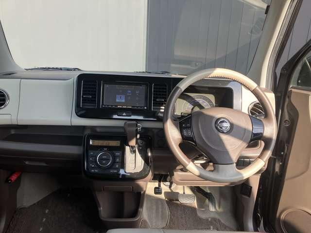 モコ 660 ドルチェ G メモリーナビ アイドリングSTOP パワーステアリング ABS エアコン スマートキー パワーウィンドウ ナビTV アルミホイール キーレスエントリー セキュリティー 助手席エアバック(4枚目)