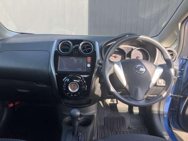 ノート 1.2 X ETC搭載 スマトキー セキュリティーアラーム キーレス 運転席助手席エアバッグ ナビTV ワンセグ バックカメラ エアコン パワーウィンドウ パワーステアリング ABS メモリーナビ A-STOP(4枚目)