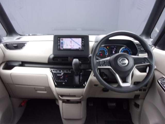 ルークス ６６０　Ｘ　アラモニ　前後衝突軽減ブレーキ　車線逸脱防止　ＥＴＣ　キーフリー　ドライブレコーダー　ｉ－ｓｔｏｐ　フルオートエアコン　パワーウインドウ　バックカメラ　盗難防止　カーテンエアバッグ　Ｗエアバック（4枚目）