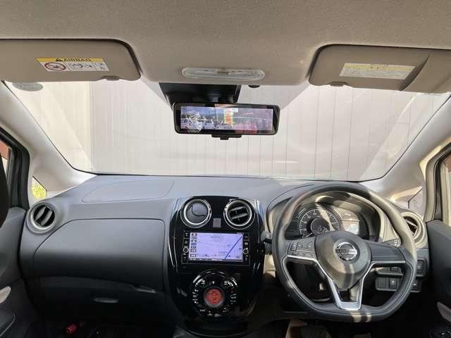 ノート １．２　ｅ－ＰＯＷＥＲ　Ｘ　日産純正メモリーナビ付き　運転席助手席エアバック　レーンキープ　ＡＵＴＯエアコン　盗難防止システム　ナビＴＶ　ＡＷ　運転席エアバッグ　キーレスエントリー　ＬＥＤヘッド　ドラレコ　ＥＴＣ車載器　アイドリングストップ　パワステ（5枚目）