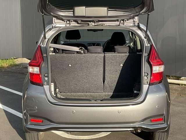 ノート １．２　ｅ－ＰＯＷＥＲ　Ｘ　日産純正メモリーナビ付き　運転席助手席エアバック　レーンキープ　ＡＵＴＯエアコン　盗難防止システム　ナビＴＶ　ＡＷ　運転席エアバッグ　キーレスエントリー　ＬＥＤヘッド　ドラレコ　ＥＴＣ車載器　アイドリングストップ　パワステ（12枚目）