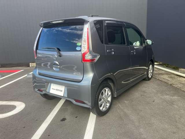 デイズ ６６０　ハイウェイスターＸ　ナビＴＶ付　全席ＰＷ　ＩＳＴＯＰ　ダブルエアバッグ　ＰＳ　スマキー　Ｂカメラ　ＡＡＣ　盗難防止システム　ＥＴＣ　アルミホイール　キーフリーシステム　ＡＢＳ　１セグＴＶ　メモリーナビ　エアバック（3枚目）