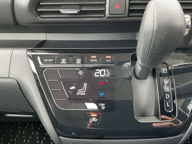 ルークス ６６０　ハイウェイスターＸ　両側電動スライド・アラウンドビューモニタ　アイスト　衝突被害軽減ブレ－キ　マルチビューカメラ　車線逸脱警報装置　ＬＥＤ　スマートキー　パワーウィンドウ　カーテンエアバック　ドライブレコーダー　ナビＴＶ　バックカメラ　パワステ　オートエアコン（12枚目）