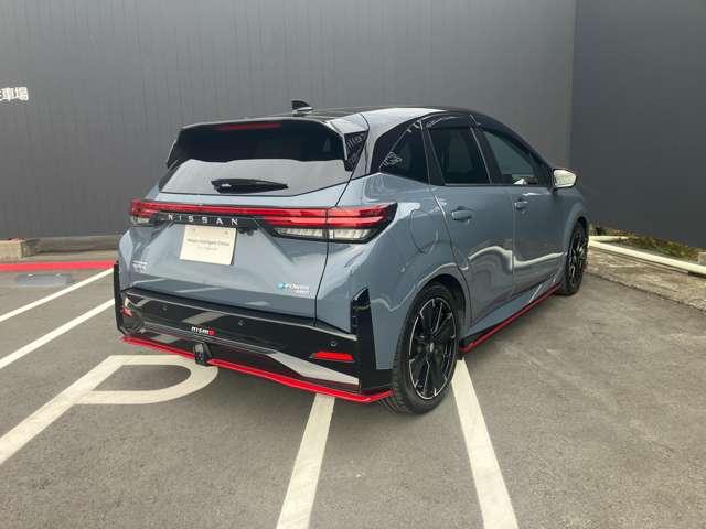 オーラ 1.2 NISMO チューンド e-POWER 4WD ナビTV アラウンドモニター アイドリングストップ ドラレコ インテリキー エマブレ アルミ キーレス 4WD ETC LEDヘッドライト 追従クルーズ(3枚目)