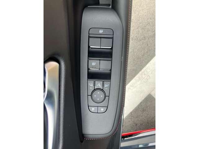 オーラ 1.2 NISMO チューンド e-POWER 4WD ナビTV アラウンドモニター アイドリングストップ ドラレコ インテリキー エマブレ アルミ キーレス 4WD ETC LEDヘッドライト 追従クルーズ(20枚目)