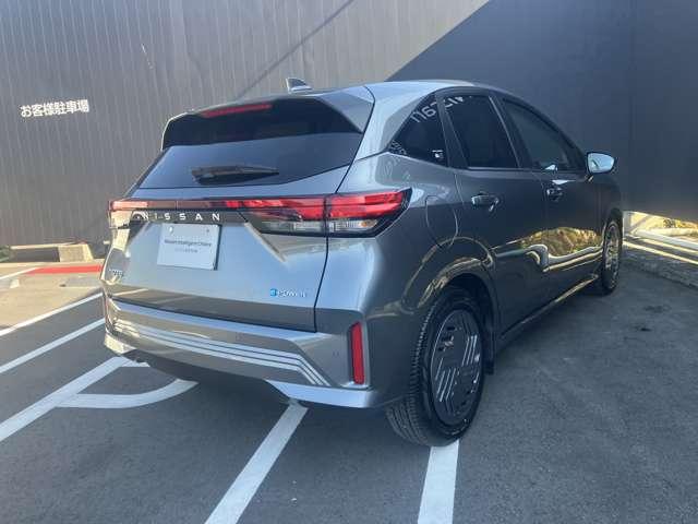 ノート 1.2 X NissannConnectナビ・AVM・ドラレコ リアカメラ 衝突被害軽減ブレ-キ 全方位カメラ LEDヘッドライト レーンアシスト インテリジェントキー ドラレコ アイドリングストップ 盗難防止システム ワンセグTV TVナビ サイドカメラ ABS(3枚目)