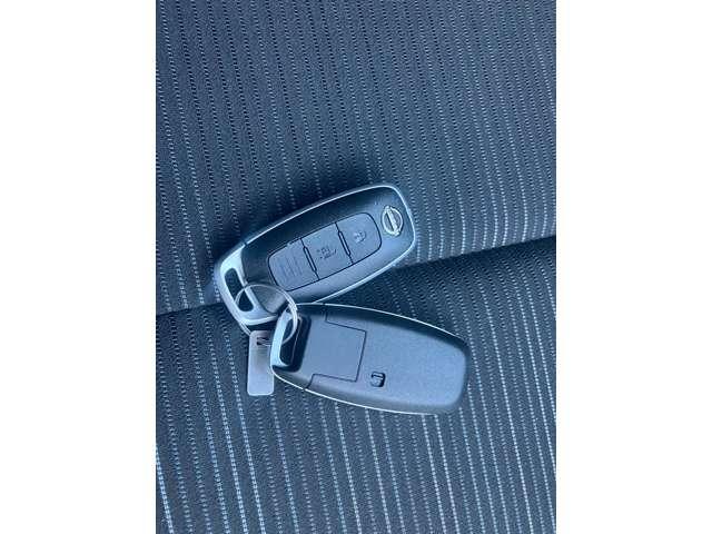 ノート 1.2 X NissannConnectナビ・AVM・ドラレコ リアカメラ 衝突被害軽減ブレ-キ 全方位カメラ LEDヘッドライト レーンアシスト インテリジェントキー ドラレコ アイドリングストップ 盗難防止システム ワンセグTV TVナビ サイドカメラ ABS(13枚目)