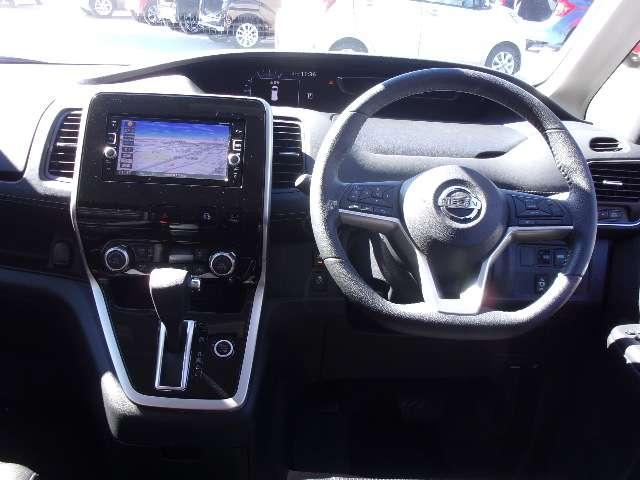 セレナ 2.0 ハイウェイスター エマージェンシーブレーキ スマートキー&プッシュスタート メモリーナビゲーション 1オーナー LED キーレス ナビTV ETC車載器 ダブルエアバック ワンセグテレビ アルミホイル ABS ドライブレコーダー エアバック(4枚目)