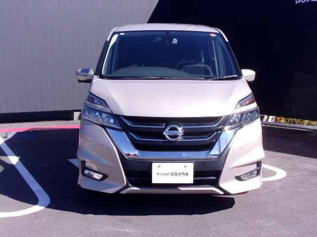 セレナ 2.0 ハイウェイスター エマージェンシーブレーキ スマートキー&プッシュスタート メモリーナビゲーション 1オーナー LED キーレス ナビTV ETC車載器 ダブルエアバック ワンセグテレビ アルミホイル ABS ドライブレコーダー エアバック(7枚目)