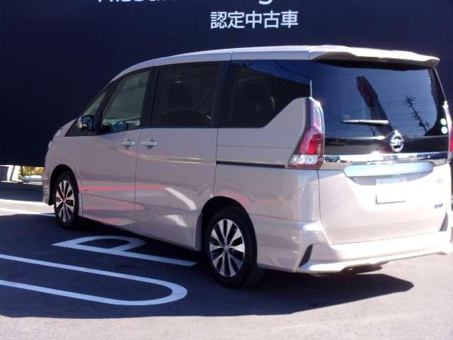 セレナ 2.0 ハイウェイスター エマージェンシーブレーキ スマートキー&プッシュスタート メモリーナビゲーション 1オーナー LED キーレス ナビTV ETC車載器 ダブルエアバック ワンセグテレビ アルミホイル ABS ドライブレコーダー エアバック(8枚目)