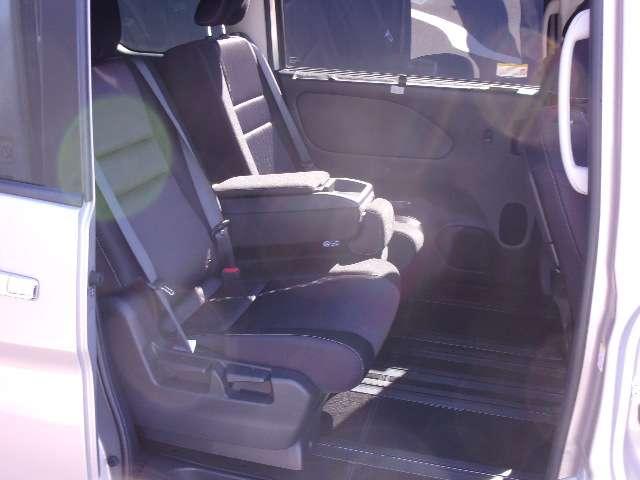 セレナ 2.0 ハイウェイスター エマージェンシーブレーキ スマートキー&プッシュスタート メモリーナビゲーション 1オーナー LED キーレス ナビTV ETC車載器 ダブルエアバック ワンセグテレビ アルミホイル ABS ドライブレコーダー エアバック(12枚目)