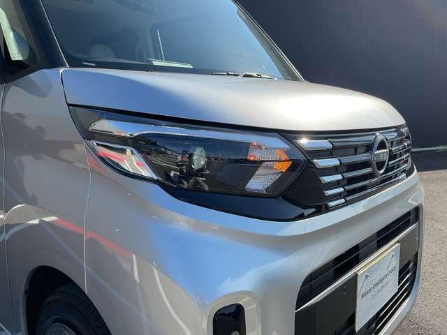 ルークス ６６０　Ｘ　日産純正メモリーナビゲーション付き　アラモニ　前後衝突軽減ブレーキ　車線逸脱防止　スマートキー　キーフリー　ドライブレコーダー　ｉ－ｓｔｏｐ　フルオートエアコン　パワーウインドウ　バックカメラ　盗難防止　カーテンエアバッグ　Ｗエアバック（6枚目）