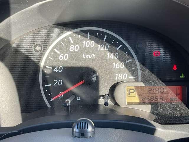 マーチ １．２　ボレロ　日産純正メモリーナビゲーション付き　ダブルエアバック　ナビＴＶ　アイドリングＳ　パワーステアリング　パワーウィンドウ　メモリーナビ　アルミ付き　ドライブレコーダー　イモビライザー　キーレス　スマートキー　ＥＴＣ　バックモニター　ＡＢＳ（5枚目）