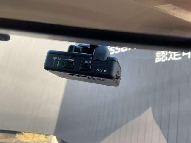 マーチ １．２　ボレロ　日産純正メモリーナビゲーション付き　ダブルエアバック　ナビＴＶ　アイドリングＳ　パワーステアリング　パワーウィンドウ　メモリーナビ　アルミ付き　ドライブレコーダー　イモビライザー　キーレス　スマートキー　ＥＴＣ　バックモニター　ＡＢＳ（20枚目）