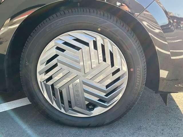 ノート 1.2 X リアカメラ 衝突被害軽減ブレ-キ 全方位カメラ ETC付 禁煙車 LEDヘッドライト レーダークルーズ レーンアシスト インテリジェントキー ドラレコ アイドリングストップ 盗難防止システム TVナビ(3枚目)