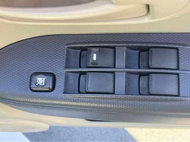 オッティ 660 E CDデッキ・キーレス エアバック 助手席エアバッグ PW キーレス付き ABS アルミホイール AC PS(8枚目)