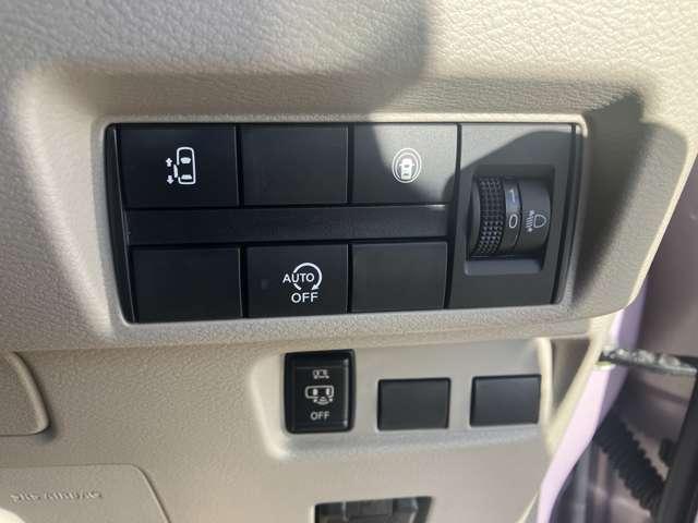 ルークス ６６０　Ｘ　雹害車　アラモニ　前後衝突軽減ブレーキ　車線逸脱防止　スマートキー　キーフリー　ドライブレコーダー　ｉ－ｓｔｏｐ　フルオートエアコン　パワーウインドウ　ＬＥＤ　バックカメラ　盗難防止　カーテンエアバッグ（13枚目）