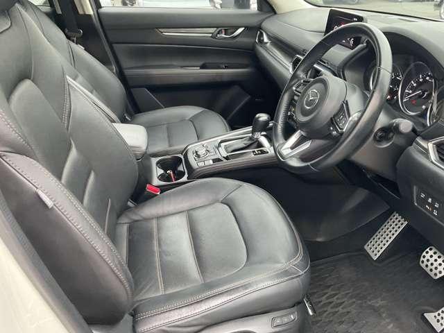 ＣＸ－５ ２．２　ＸＤ　Ｌパッケージ　ディーゼルターボ　ＢＯＳＥサラウンドシステム・オートバックドア　ＬＫＡ　オートクルーズ　エアコン　リアカメラ　キーフリー　アイストップ　アドバンスキー　アルミホイール　ＡＢＳ　サイドカメラ　パワーステアリング　盗難防止システム　ドラレコ　ＥＴＣ　メモリナビ　ナビ（6枚目）