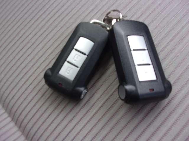 デイズルークス 660 X プリクラッシュ アイドリングストップ機能 ナビTV イモビライザー 運転席エアバック デュアルエアバッグ バックカメラ フルオートエアコン サイドエアバッグ パワーウィンドウ 片側電動両側スライドドア(9枚目)