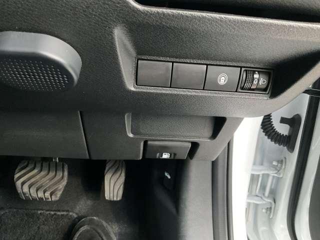 ノート 1.2 X 前後ドライブレコーダー・インテリジェント 衝突被害軽減ブレ-キ 禁煙車 レーンアシスト インテリジェントキー ワンオーナー ドラレコ アイドリングストップ 盗難防止システム ワンセグTV TVナビ サイドカーテンエアバック メモリーナビ(12枚目)