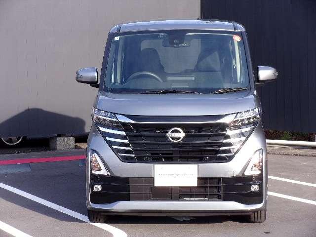 ルークス ６６０　ハイウェイスターＸ　エマージェンシーブレーキ　アイスト　衝突被害軽減ブレ－キ　マルチビューカメラ　車線逸脱警報装置　ＬＥＤ　スマートキー　パワーウィンドウ　カーテンエアバック　ドライブレコーダー　ナビＴＶ　バックカメラ　パワステ　オートエアコン（7枚目）