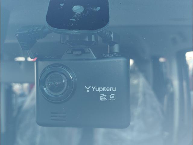 東名　焼津インター目の前　常時２００台展示　屋根付き大展示場