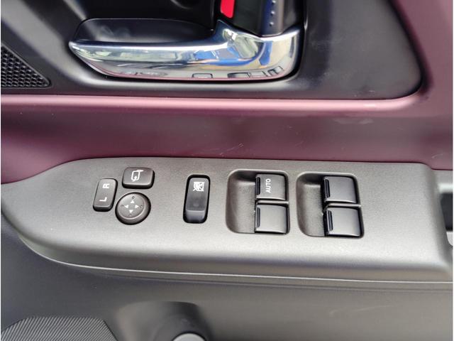 スペーシアカスタム ハイブリッドXS 電動格納ドアミラー 運転席エアバッグ 両側電動パワースライドドア LEDヘッドライト スマートキー ベンチシート 横滑り防止装置 オットマン ABS オートエアコン パワステ キーフリー 衝突軽減S(28枚目)