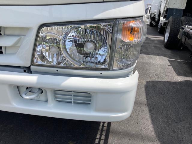 パネルバン 1.35t はね上げゲート 階段付き 2000ccガソリン車 バックカメラ ラッシングレール 電動格納ミラー(3枚目)