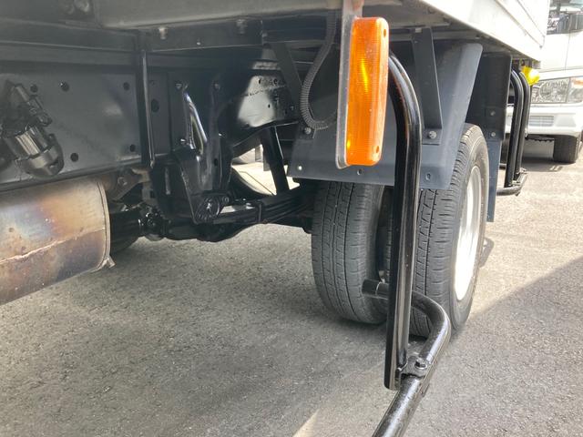 パネルバン 1.35t はね上げゲート 階段付き 2000ccガソリン車 バックカメラ ラッシングレール 電動格納ミラー(7枚目)