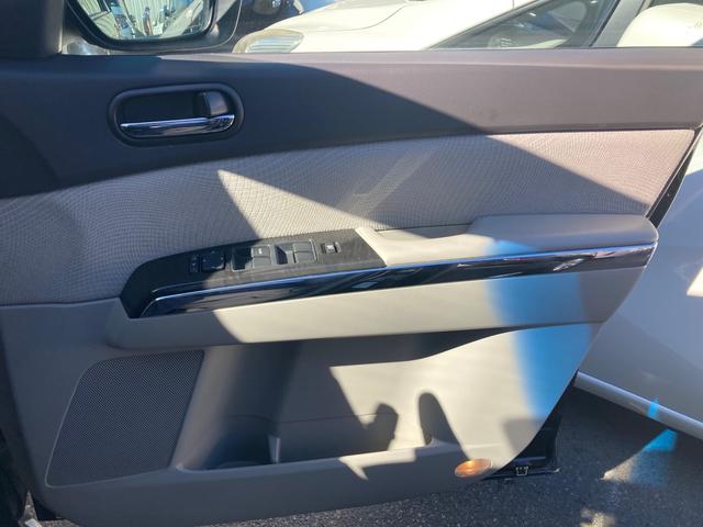 23S ETC ナビ サイド&フロント&バックカメラ 両側電動スライドドア オートライト HID 3列シート フルフラット ウォークスルー オットマン アルミホイール エアロ スマートキー(15枚目)