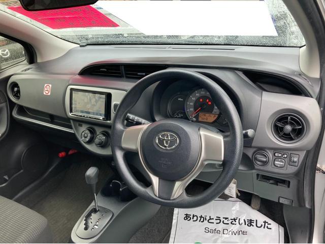 F 4WD 禁煙車 ETC バックカメラ ナビ TV Bluetooth DVD再生 CD キーレスエントリー 電動格納ミラー CVT 衝突安全ボディ 記録簿 ABS ESC エアコン(2枚目)