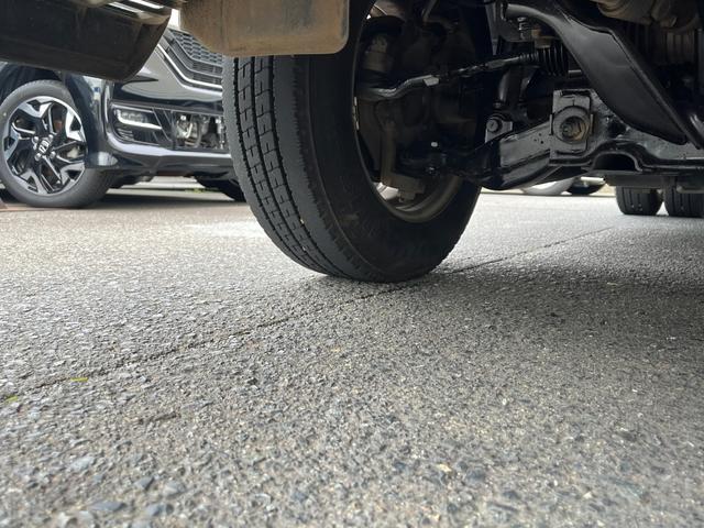 アトラストラック 　１．３５ｔパネルバン　ガソリン車　はね上げゲート　ラッシングレール　ＡＴ　後輪ダブル　バックカメラ　キーレス　アルミバン　荷台内寸　長さ３０７ｃｍ　幅１７３ｃｍ　高さ２０２ｃｍ　キッチンカーベース（46枚目）