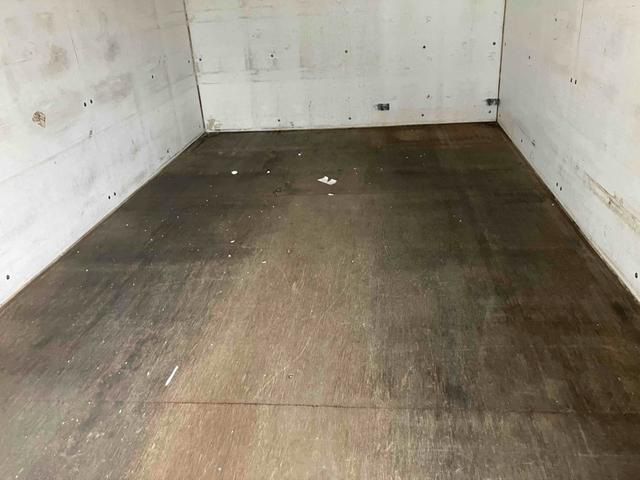アトラストラック 　１．２ｔパネルバン　はね上げゲート　階段付き　ＡＴ　後輪ダブル　バックカメラ　キーレスエントリー　ターボ　エアコン　パワーウィンドウ　運転席エアバッグ　長さ３０７ｃｍ　幅１６５ｃｍ　高さ１９４ｃｍ（35枚目）