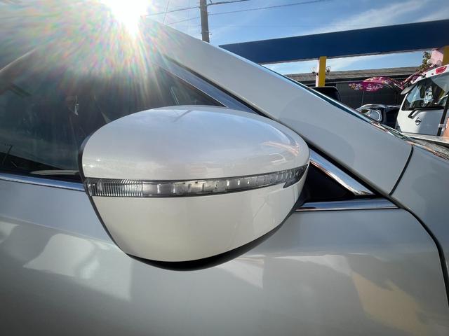 エクストレイル ２０Ｘ　ナビ　ＴＶ　オートライト　アルミホイール　スマートキー　アイドリングストップ　シートヒーター　ＣＶＴ　盗難防止システム　衝突安全ボディ　ＣＤ　ＵＳＢ　ミュージックプレイヤー接続可　ＡＢＳ　ＥＳＣ（35枚目）