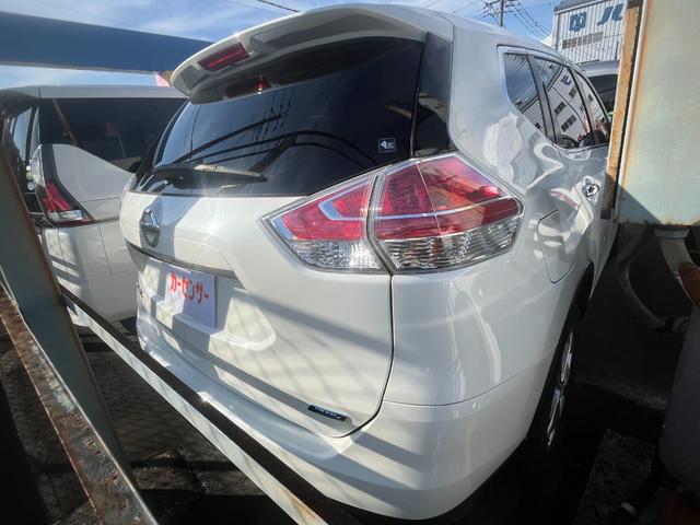 エクストレイル ２０Ｘ　ナビ　ＴＶ　オートライト　アルミホイール　スマートキー　アイドリングストップ　シートヒーター　ＣＶＴ　盗難防止システム　衝突安全ボディ　ＣＤ　ＵＳＢ　ミュージックプレイヤー接続可　ＡＢＳ　ＥＳＣ（41枚目）