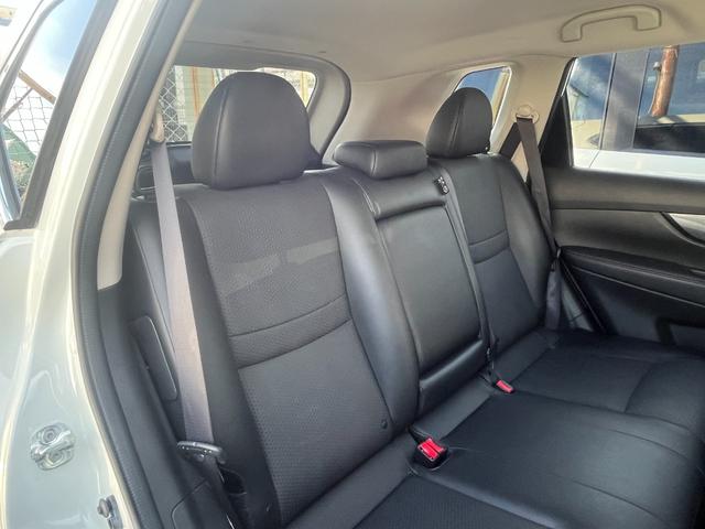 エクストレイル ２０Ｘ　ナビ　ＴＶ　オートライト　アルミホイール　スマートキー　アイドリングストップ　シートヒーター　ＣＶＴ　盗難防止システム　衝突安全ボディ　ＣＤ　ＵＳＢ　ミュージックプレイヤー接続可　ＡＢＳ　ＥＳＣ（60枚目）