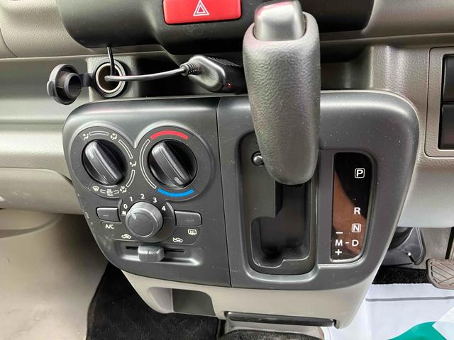 ＮＶ１００クリッパーバン ＤＸ　ＡＴ　ドライブレコーダー　両側スライドドア　キーレスエントリー　ＡＢＳ　エアコン　パワーステアリング　運転席エアバッグ　助手席エアバッグ（8枚目）