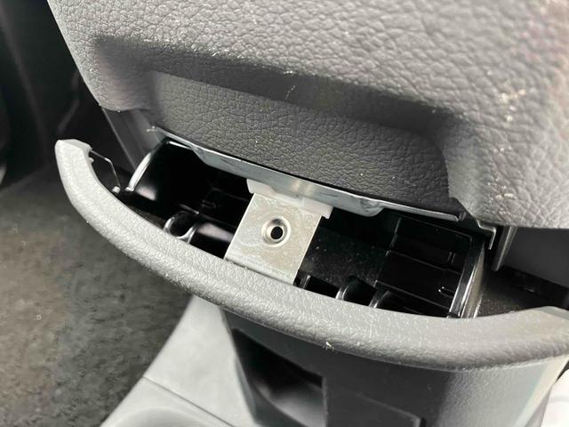 ＮＶ２００バネットワゴン １６Ｘ－３Ｒ　ドライブレコーダー　レーンアシスト　衝突被害軽減システム　両側スライドドア　オートライト　スマートキー　３列シート　ＣＶＴ　ＣＤ　ミュージックプレイヤー接続可　衝突安全ボディ　ＡＢＳ　ＥＳＣ　エアコン（12枚目）