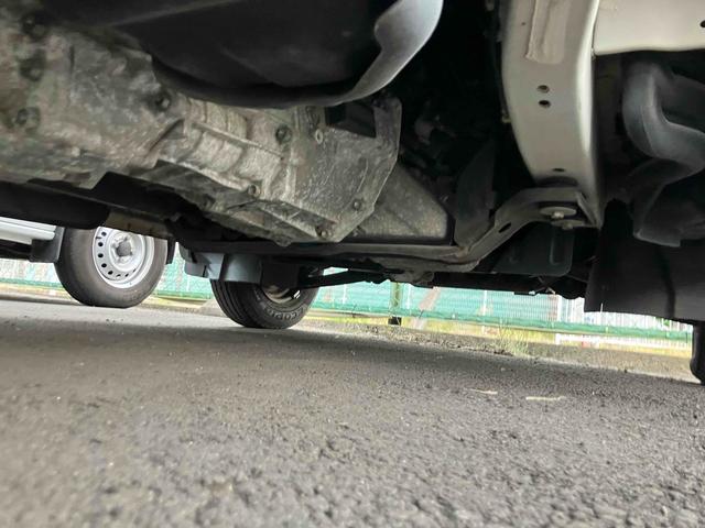 キャリイトラック ＫＣ　４ＷＤ　軽トラック　ＭＴ　エアコン　外装板金塗装仕上げ済み　４ナンバー（19枚目）