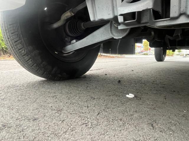 キャリイトラック ＫＣ　４ＷＤ　軽トラック　ＭＴ　エアコン　外装板金塗装仕上げ済み　４ナンバー（36枚目）