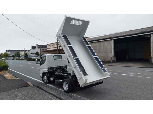 キャンター 　２ｔ強化ダンプ　コボレーン　中間ピン　低床　ＡＴ　後輪ダブル　レーンアシスト　ＥＴＣ　キーレスエントリー　総重量４９８５ｋｇ　ターボ　エアコン　パワーウィンドウ　外装板金塗装仕上げ済み（4枚目）