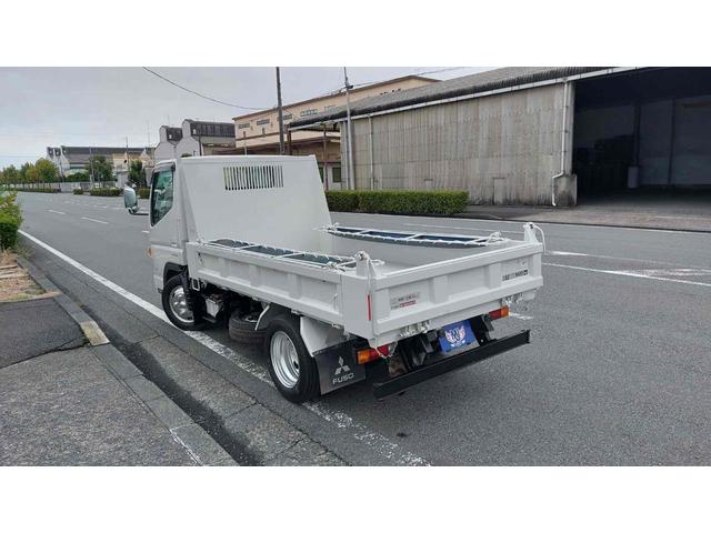 キャンター 　２ｔ強化ダンプ　コボレーン　中間ピン　低床　ＡＴ　後輪ダブル　レーンアシスト　ＥＴＣ　キーレスエントリー　総重量４９８５ｋｇ　ターボ　エアコン　パワーウィンドウ　外装板金塗装仕上げ済み（8枚目）