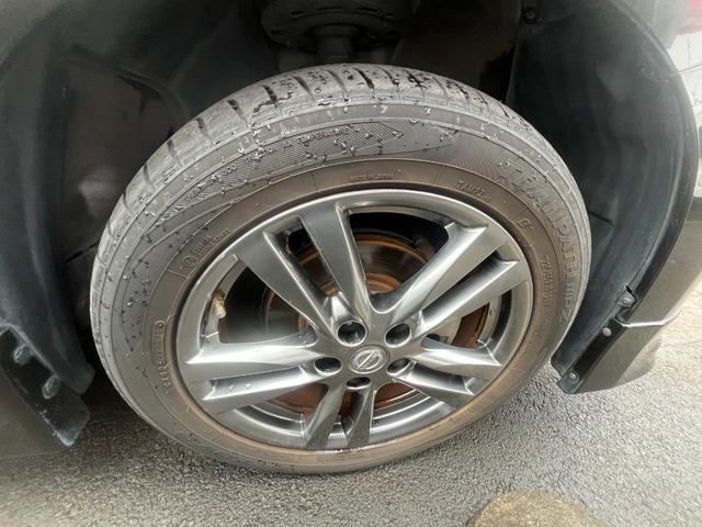 エルグランド 250ハイウェイスターアーバンクロム ナビ TV 両側電動スライドドア オートライト HID スマートキー 電動ミラー 3列シート 7人乗り ハーフレザーシート オットマン CVT アルミホイール Bluetooth 18インチアルミ(42枚目)